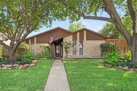 2902 Saint George Dr, Garland, TX 75044