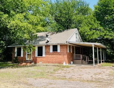 2072 Wild Rd, Van Alstyne, TX 75495