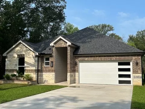 105 Quail Run Rd, Trinidad, TX 75163