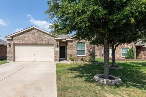 2102 Primrose Ln, Forney, TX 75126