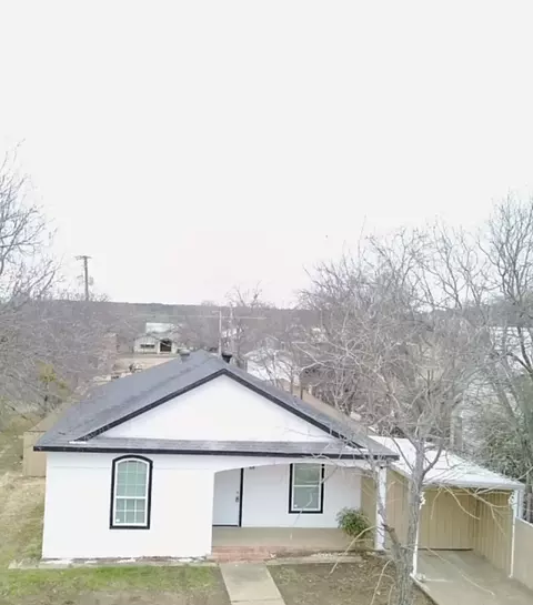 321 Pine St, Ranger, TX 76470