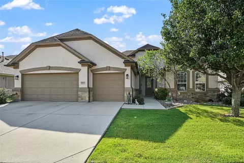 9805 Edmondson Dr, Denton, TX 76207