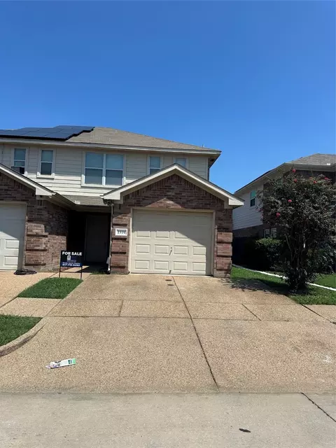 2331 Kingsway Dr, Arlington, TX 76012