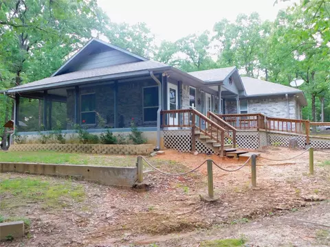 527 County Road 1585, Alba, TX 75410