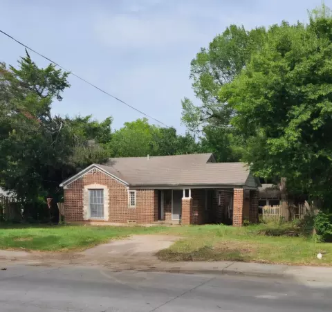 526 S Cockrell Hill Rd, Cockrell Hill, TX 75211
