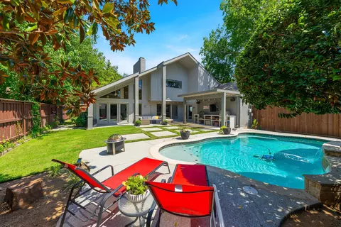 7039 Quartermile Ln, Dallas, TX 75248