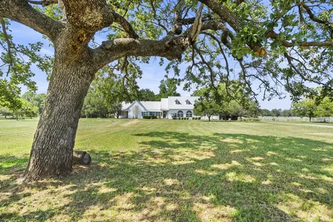1305 Big Valley Cir, Lipan, TX 76462