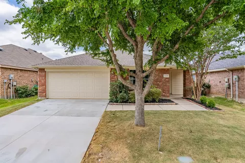 12129 Angel Food Ln, Fort Worth, TX 76244