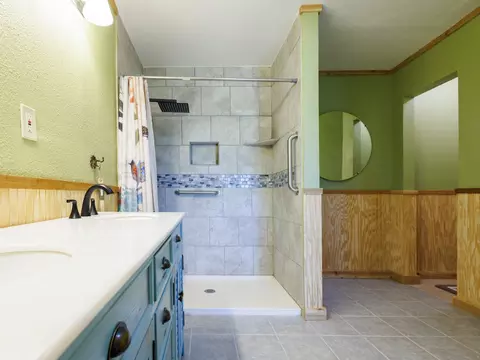 Bath - 7280 County Road 170, Bangs, TX 76823 photo 1 of 3