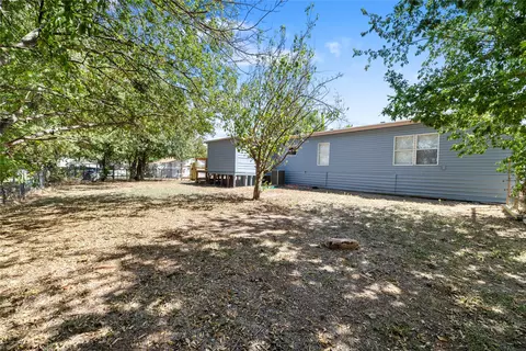 733 E Ham Ave, De Leon, TX 76444 photo 9