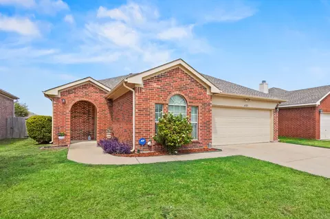 6325 Seal Cv, Fort Worth, TX 76179