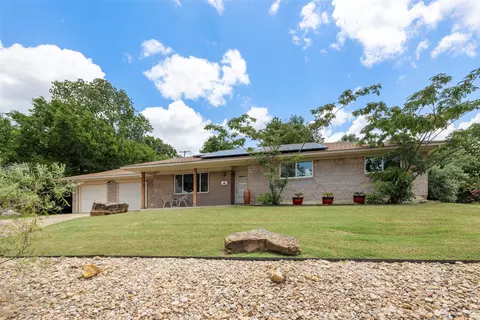 1909 Sevilla Rd, Fort Worth, TX 76116