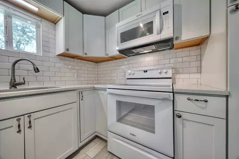 Kitchen - 243 Hideaway Ln E, Hideaway, TX 75771 photo 3 of 6