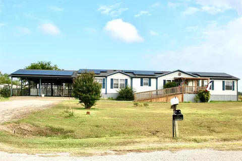 9033 N Monterrey Dr, Alvarado, TX 76009