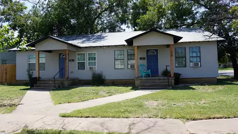 302 S Walnut Street Apt A B C St #A & B, C, Lampasas, TX 76550