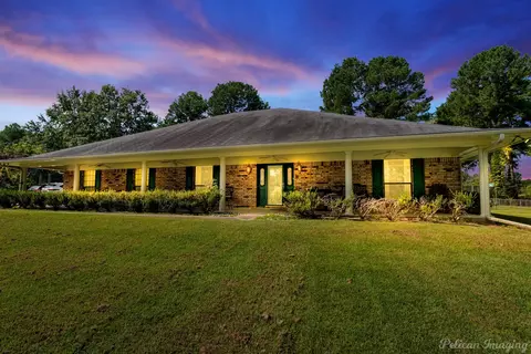 6031 Dorchester Cir, Keithville, LA 71047