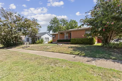 3321 Livingston Ave, Fort Worth, TX 76110