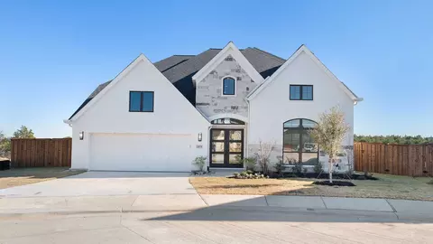 2870 Shane Dr, Midlothian, TX 76065