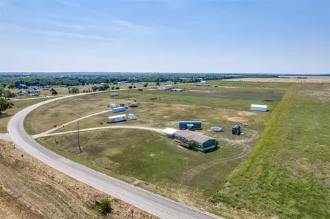 7732 Fm 697, Whitewright, TX 75491