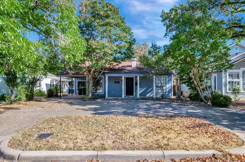 5716 Pershing Ave, Fort Worth, TX 76107