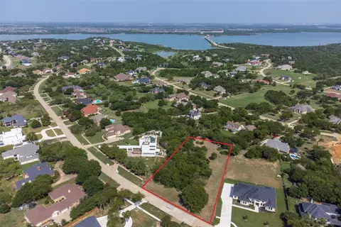 2837 S Lakeview Dr, Cedar Hill, TX 75104