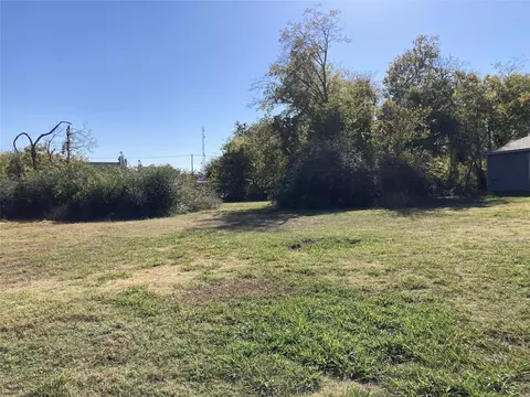 2117 Henry St, Greenville, TX 75401