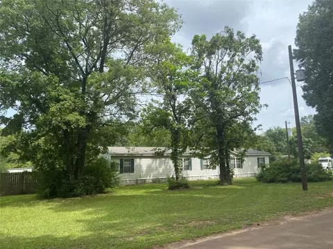 260 Cairy Ln, Longview, TX 75604