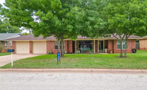 1525 N Pioneer Dr, Abilene, TX 79603