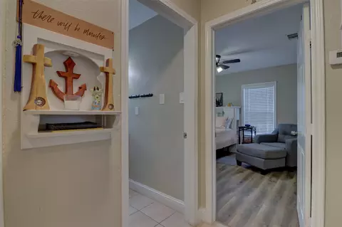 Entry Way - 708 E Beth St, Whitney, TX 76692 photo 1 of 1