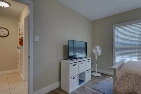 Bedroom - 708 E Beth St, Whitney, TX 76692 photo 4 of 6