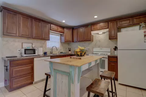 Kitchen - 708 E Beth St, Whitney, TX 76692 photo 1 of 3