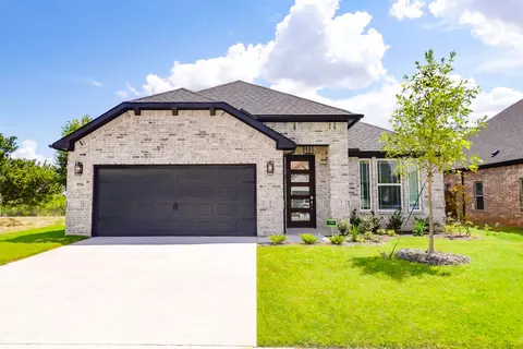 956 Tesslynn Ave, Godley, TX 76044