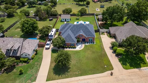 116 Meadow Glen Ln, Ovilla, TX 75154