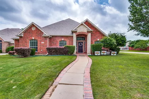 700 Dover Heights Trl, Mansfield, TX 76063