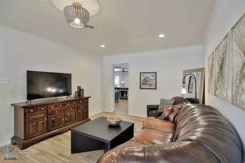 2101 Robin Rd, Abilene, TX 79605 photo 11
