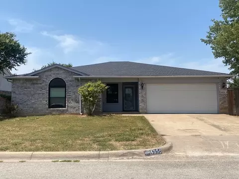 4850 Flat Creek Dr, Fort Worth, TX 76179