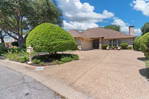 6960 Allen Place Dr, Fort Worth, TX 76116