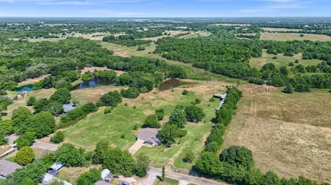 1613 Middle Rd, Denison, TX 75021 photo 5