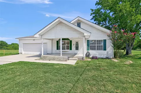 1613 Middle Rd, Denison, TX 75021 photo 3
