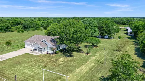 1613 Middle Rd, Denison, TX 75021 photo 8