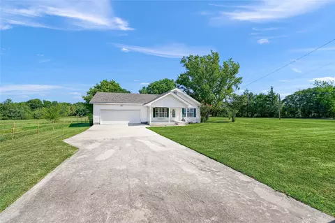 1613 Middle Rd, Denison, TX 75021 photo 9