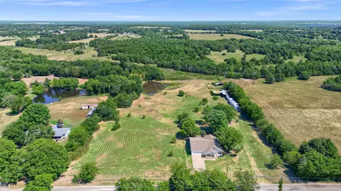 1613 Middle Rd, Denison, TX 75021 photo 4