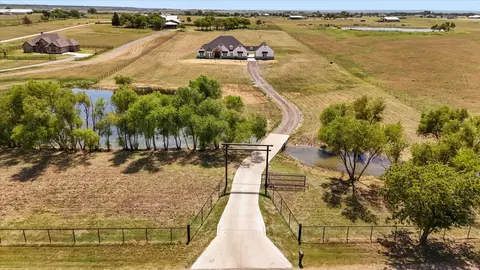 740 Marion Rd, Venus, TX 76084