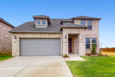 5100 Woodway Dr, Argyle, TX 76226