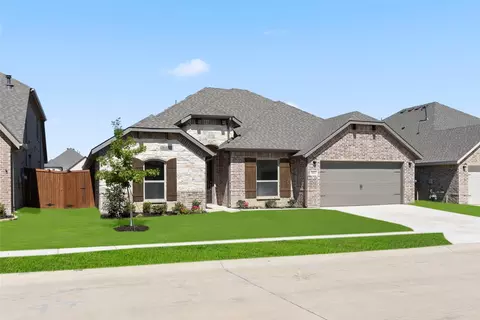 1012 Moss Grove Trl, Justin, TX 76247