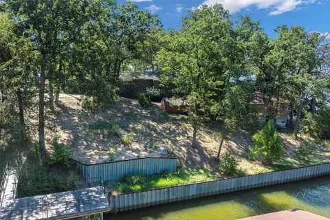 219 Oak Trl, Tool, TX 75143