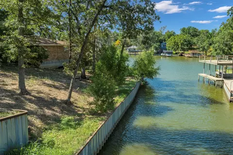 219 Oak Trl, Tool, TX 75143 photo 4