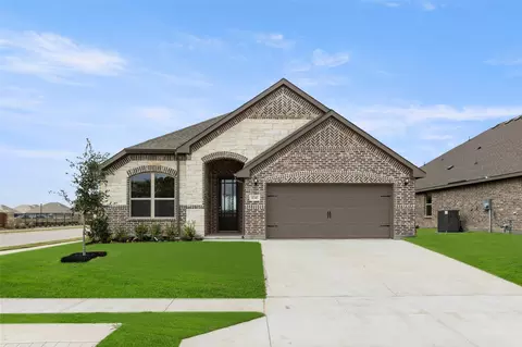1245 Fox Tail Dr, Justin, TX 76247