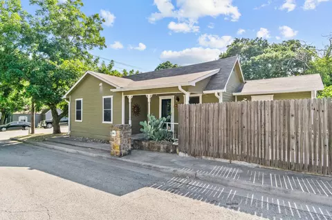 601 N Walnut, Weatherford, TX 76086