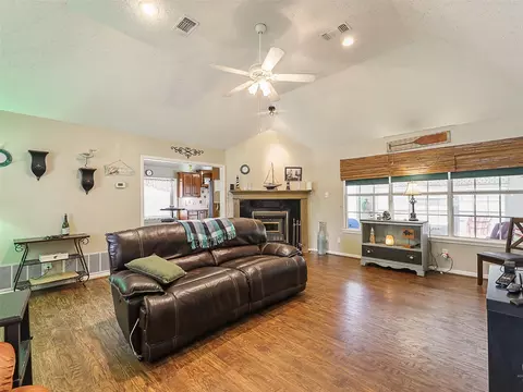 Living - 506 E 5th St, Prosper, TX 75078 photo 2 of 2